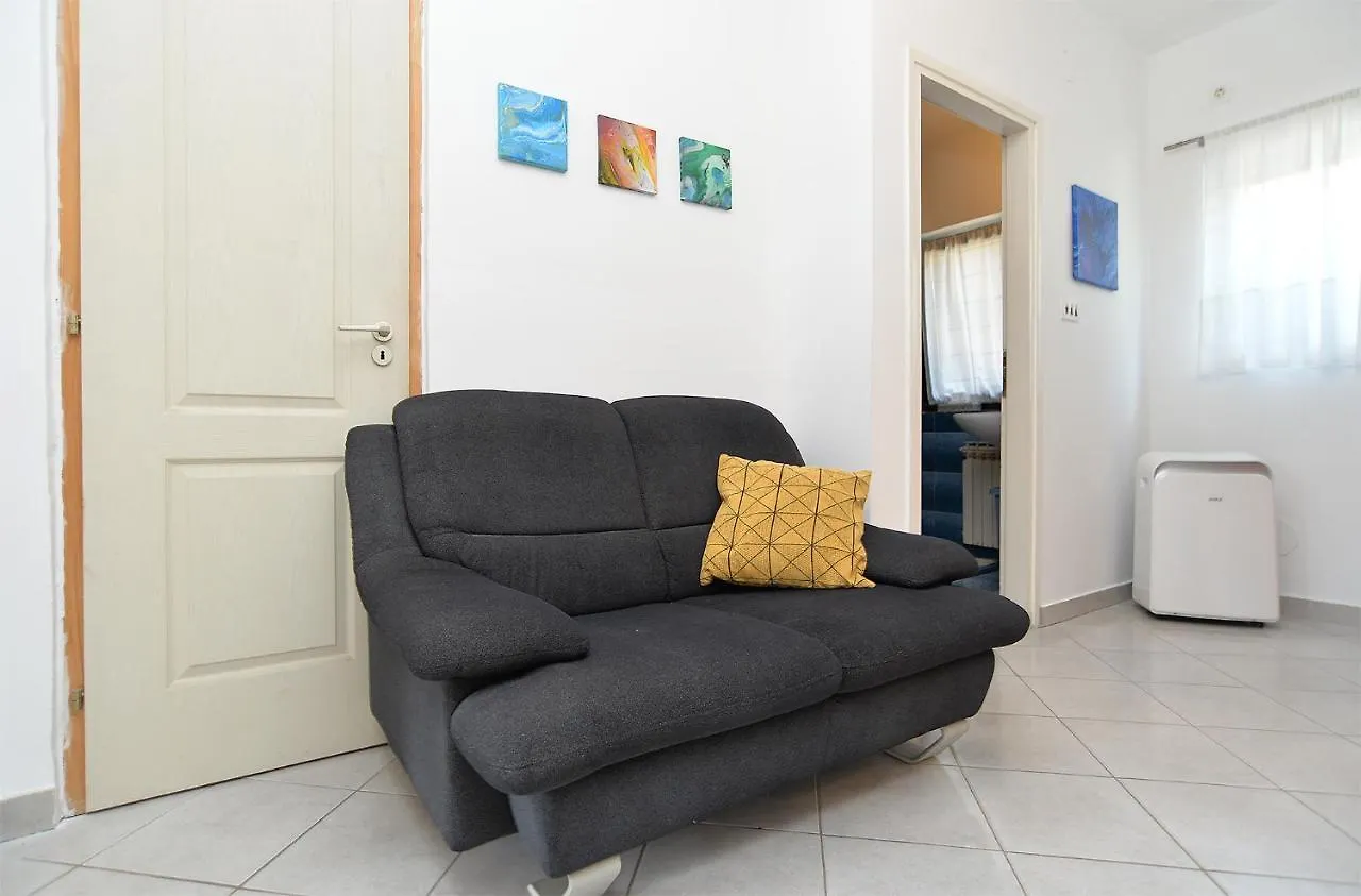 Apartment Tania 1085